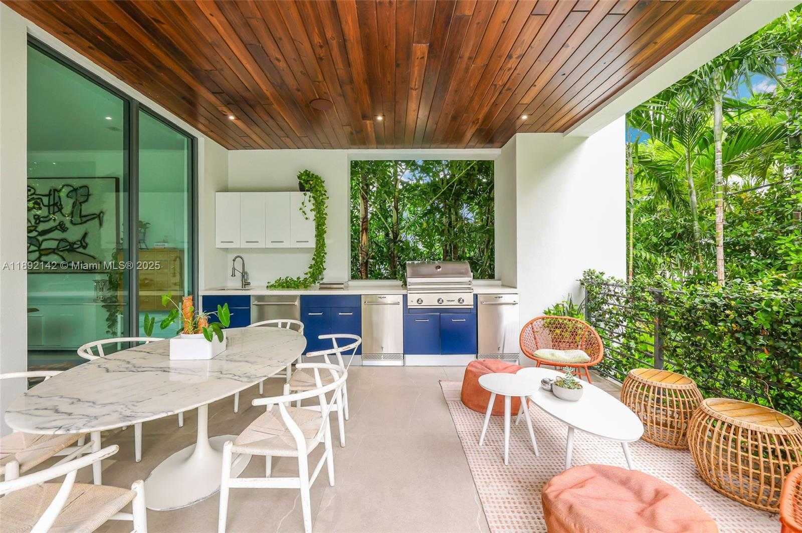 Small Image of 445 RIDGEWOOD RD, Key Biscayne Number 31