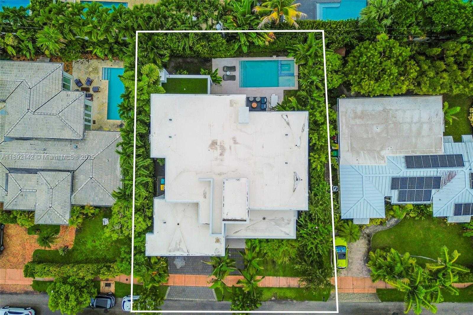 Small Image of 445 RIDGEWOOD RD, Key Biscayne Number 34