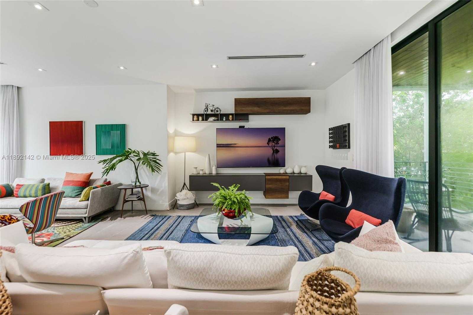 Small Image of 445 RIDGEWOOD RD, Key Biscayne Number 6