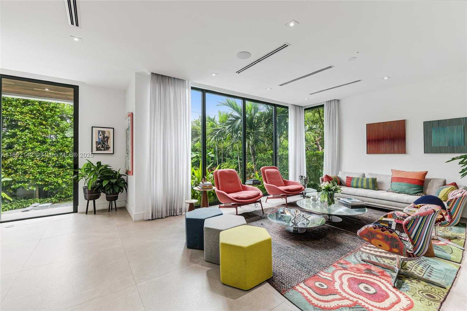 Small Image of 445 RIDGEWOOD RD, Key Biscayne Number 8