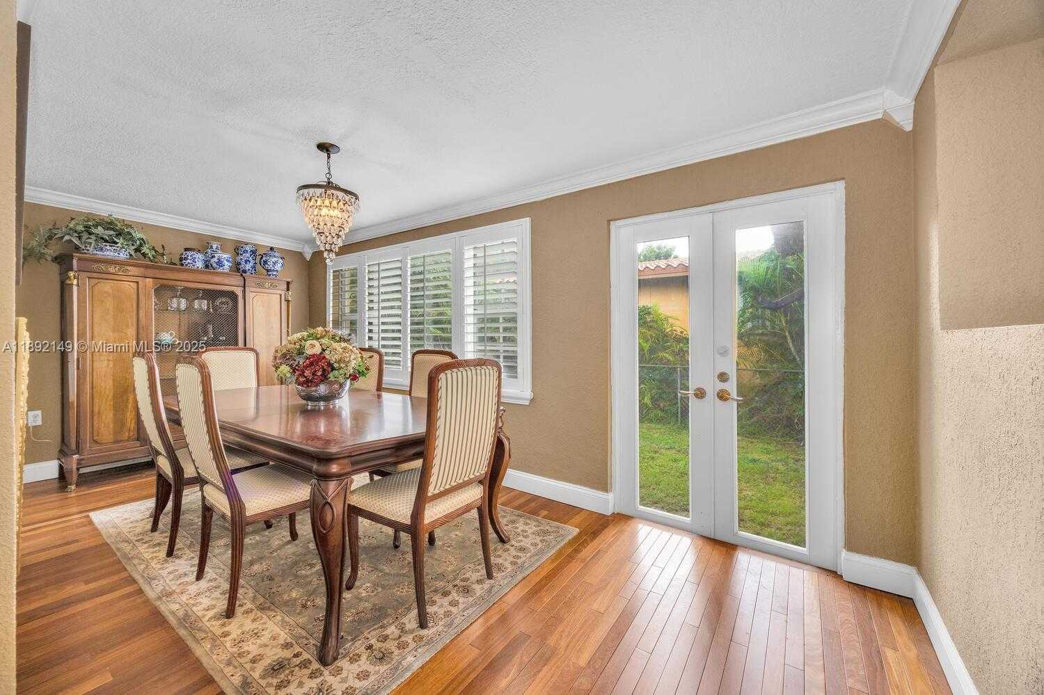 Small Image of 825 EL RADO ST, Coral Gables Number 19