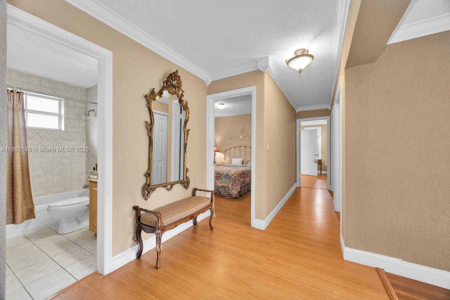 Small Image of 825 EL RADO ST, Coral Gables Number 23
