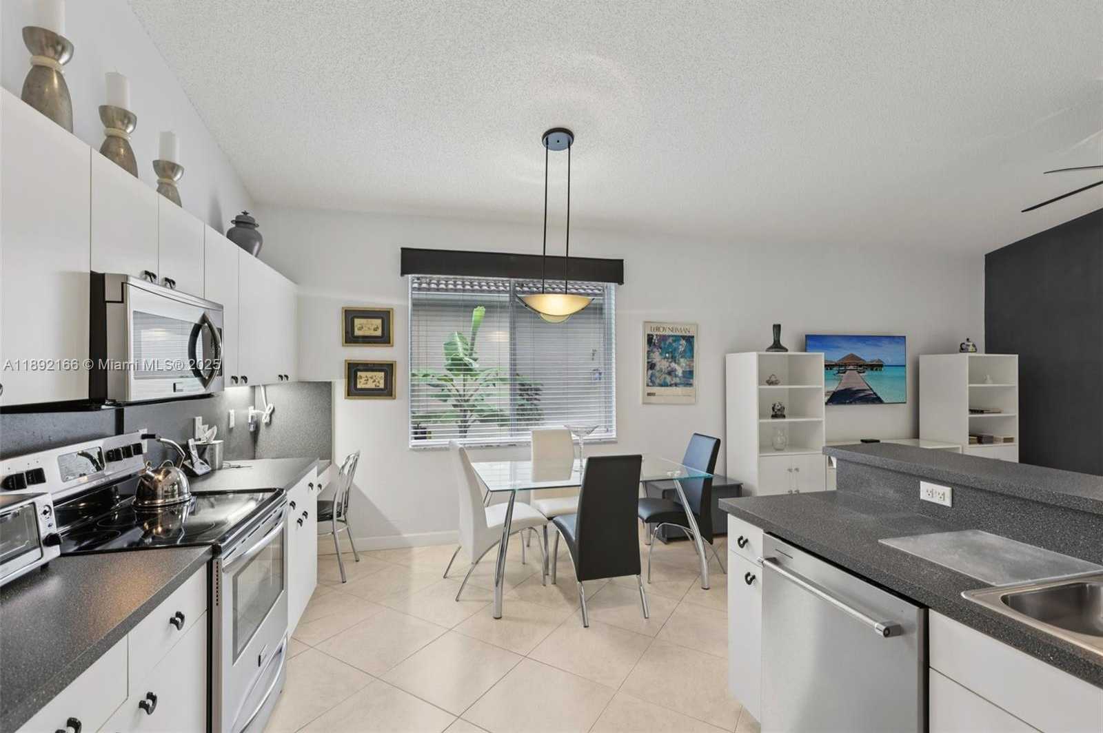 Small Image of 8752 NORTH WEST 75TH CT, Tamarac Number 12