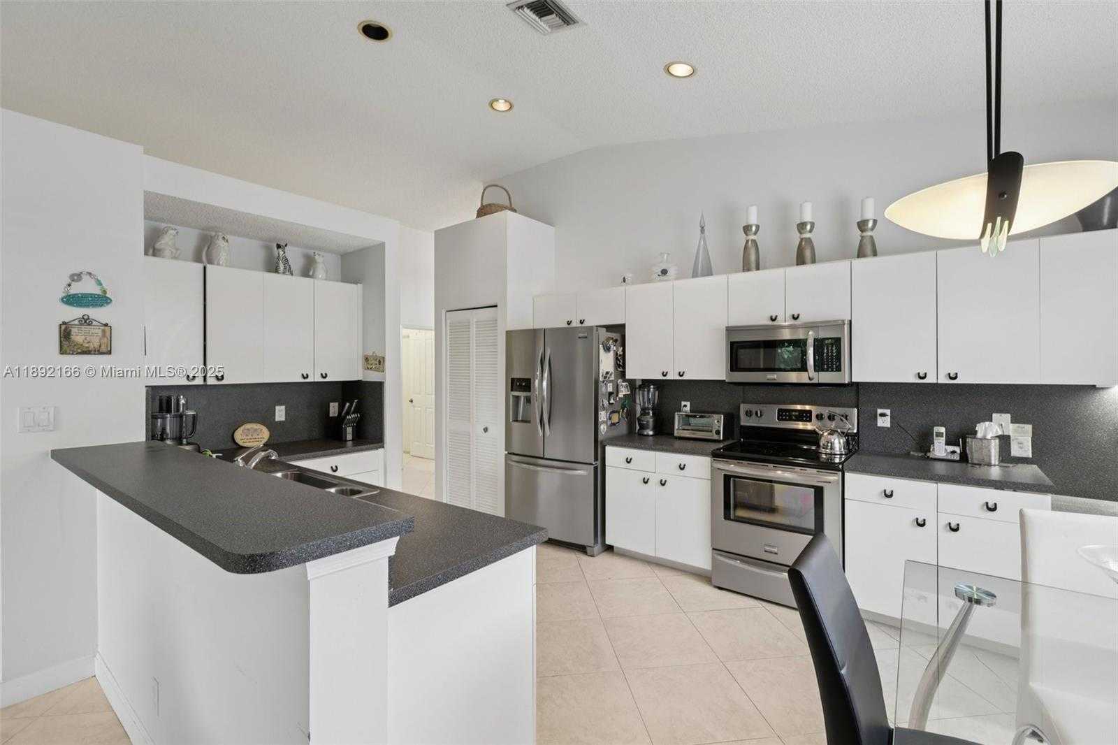 Small Image of 8752 NORTH WEST 75TH CT, Tamarac Number 2