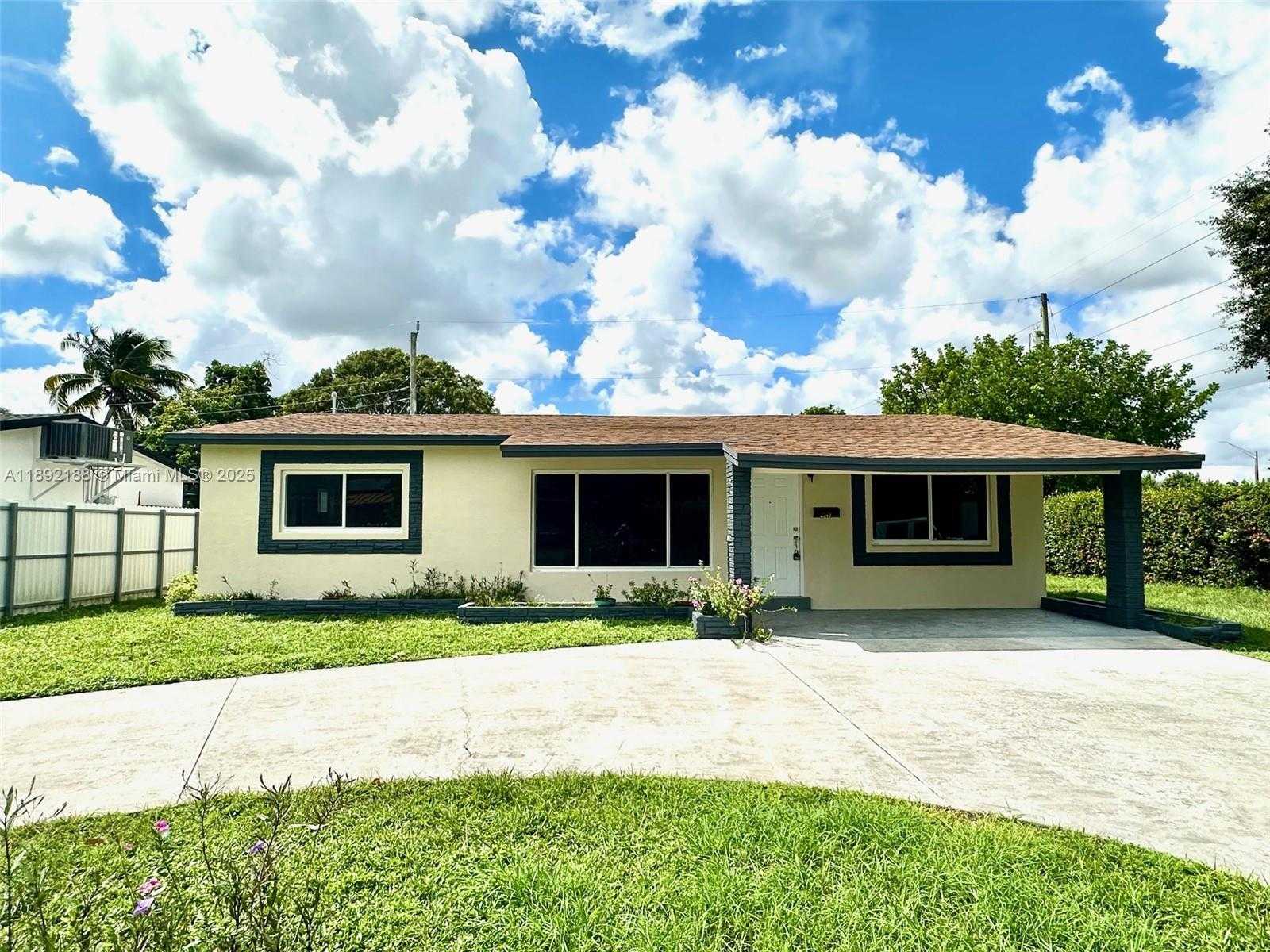 Small Image of 2340 NORTH 69TH WAY, Hollywood Number 3