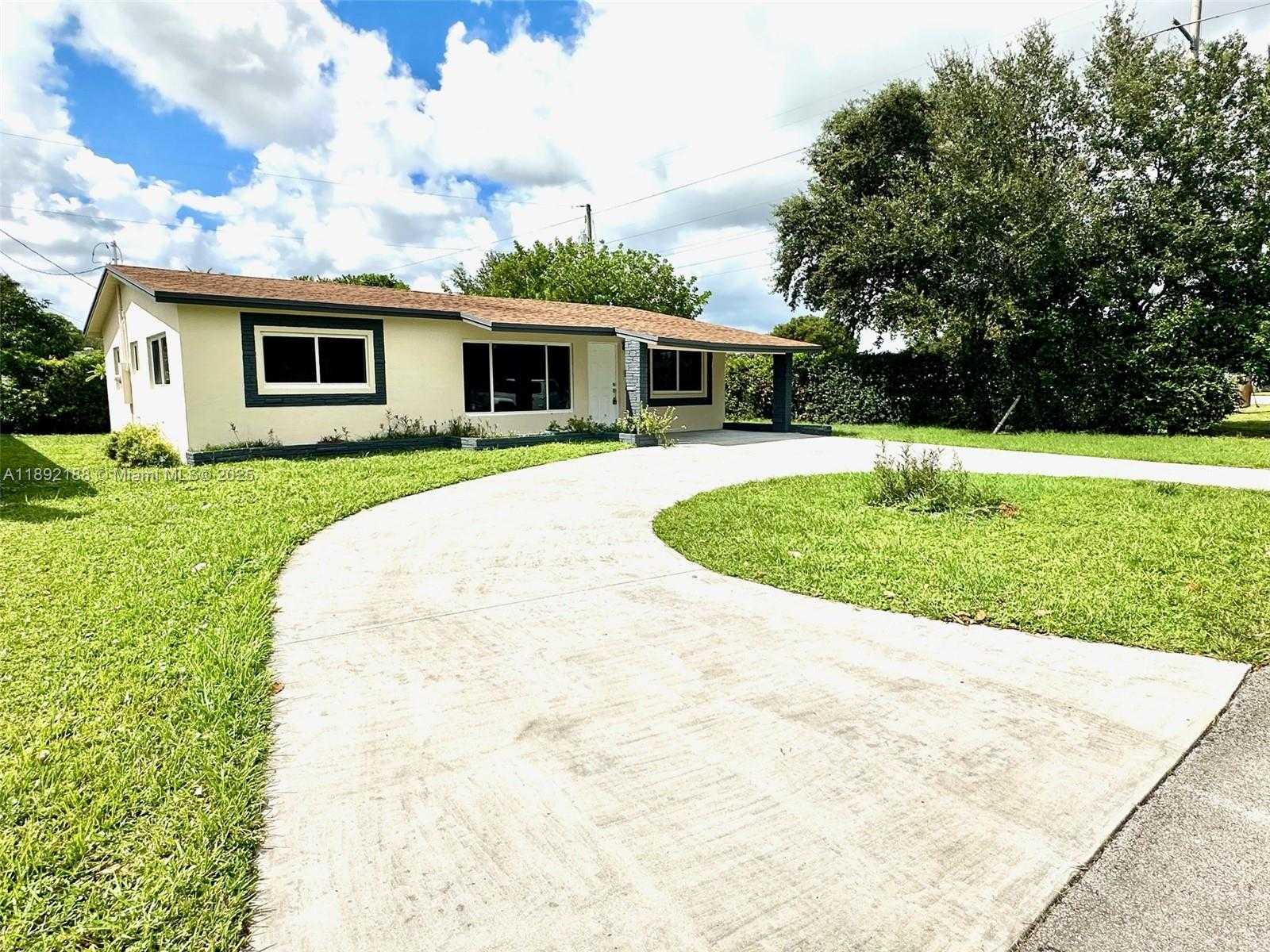 Small Image of 2340 NORTH 69TH WAY, Hollywood Number 4