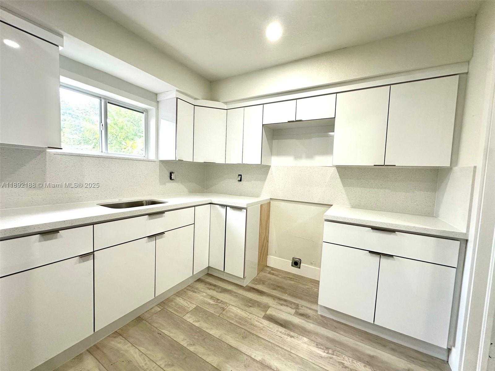 Small Image of 2340 NORTH 69TH WAY, Hollywood Number 9