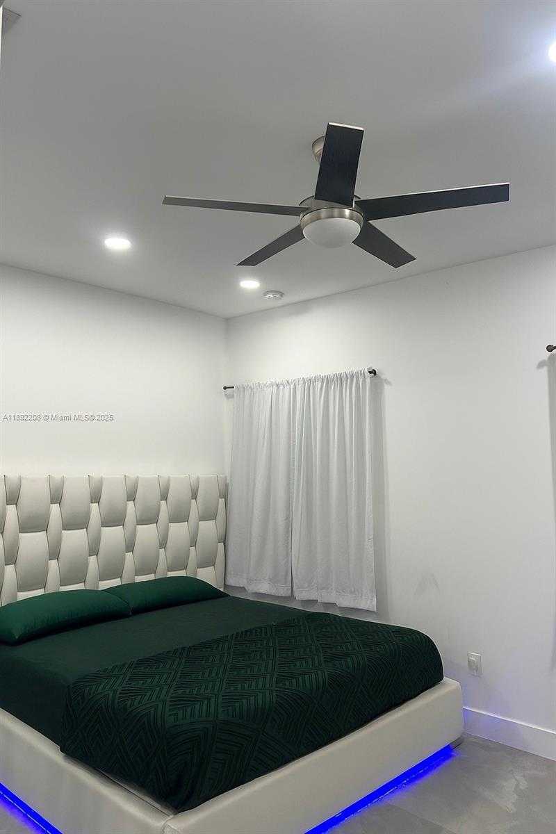 Small Image of 655 NORTH WEST 24TH AVE, Fort Lauderdale Number 14