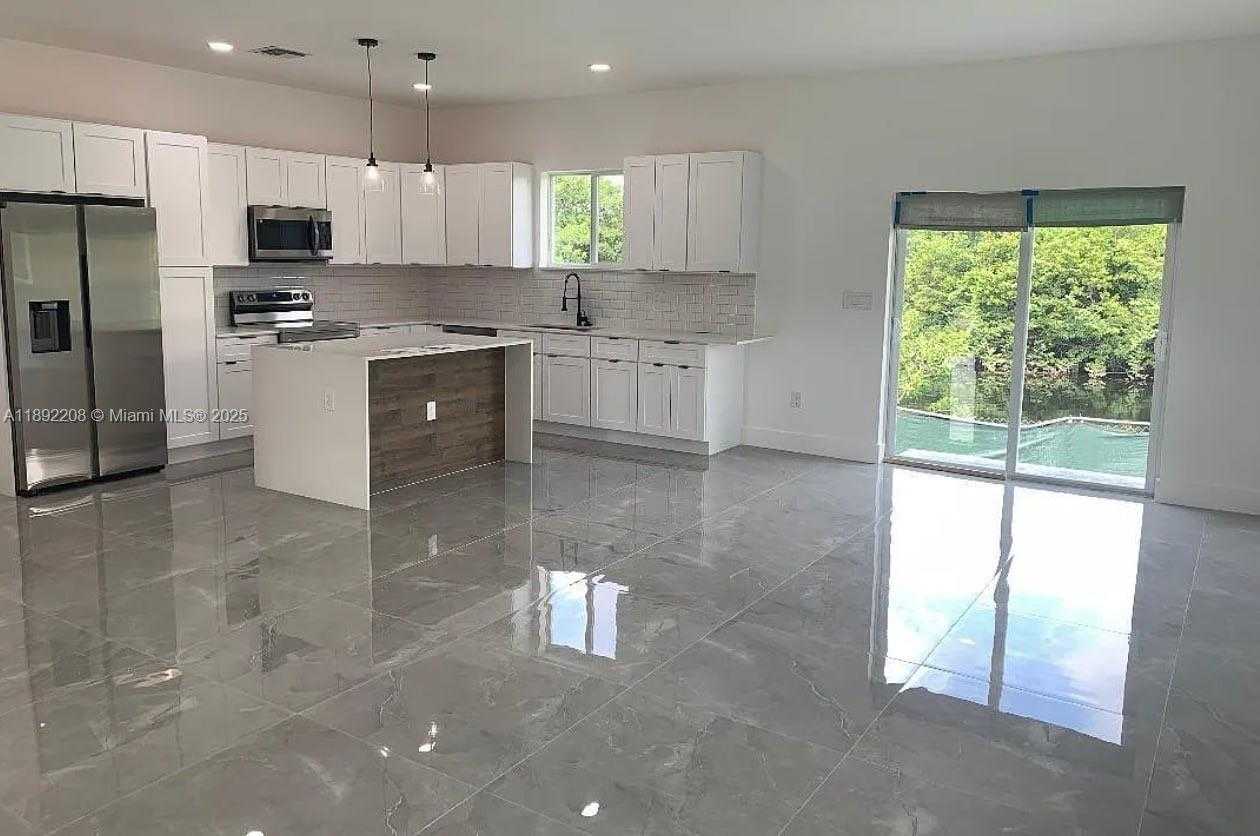 Small Image of 655 NORTH WEST 24TH AVE, Fort Lauderdale Number 8