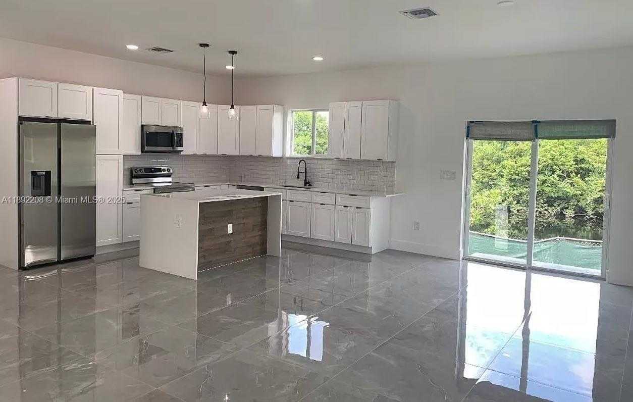 Small Image of 655 NORTH WEST 24TH AVE, Fort Lauderdale Number 9