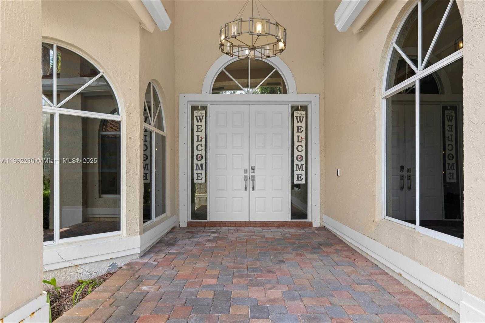 Small Image of 2984 WENTWORTH, Weston Number 16