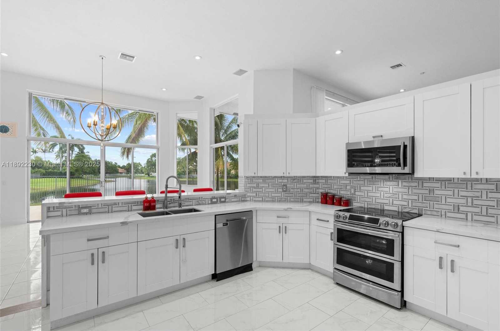 Small Image of 2984 WENTWORTH, Weston Number 24