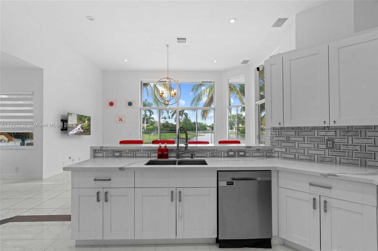 Small Image of 2984 WENTWORTH, Weston Number 26