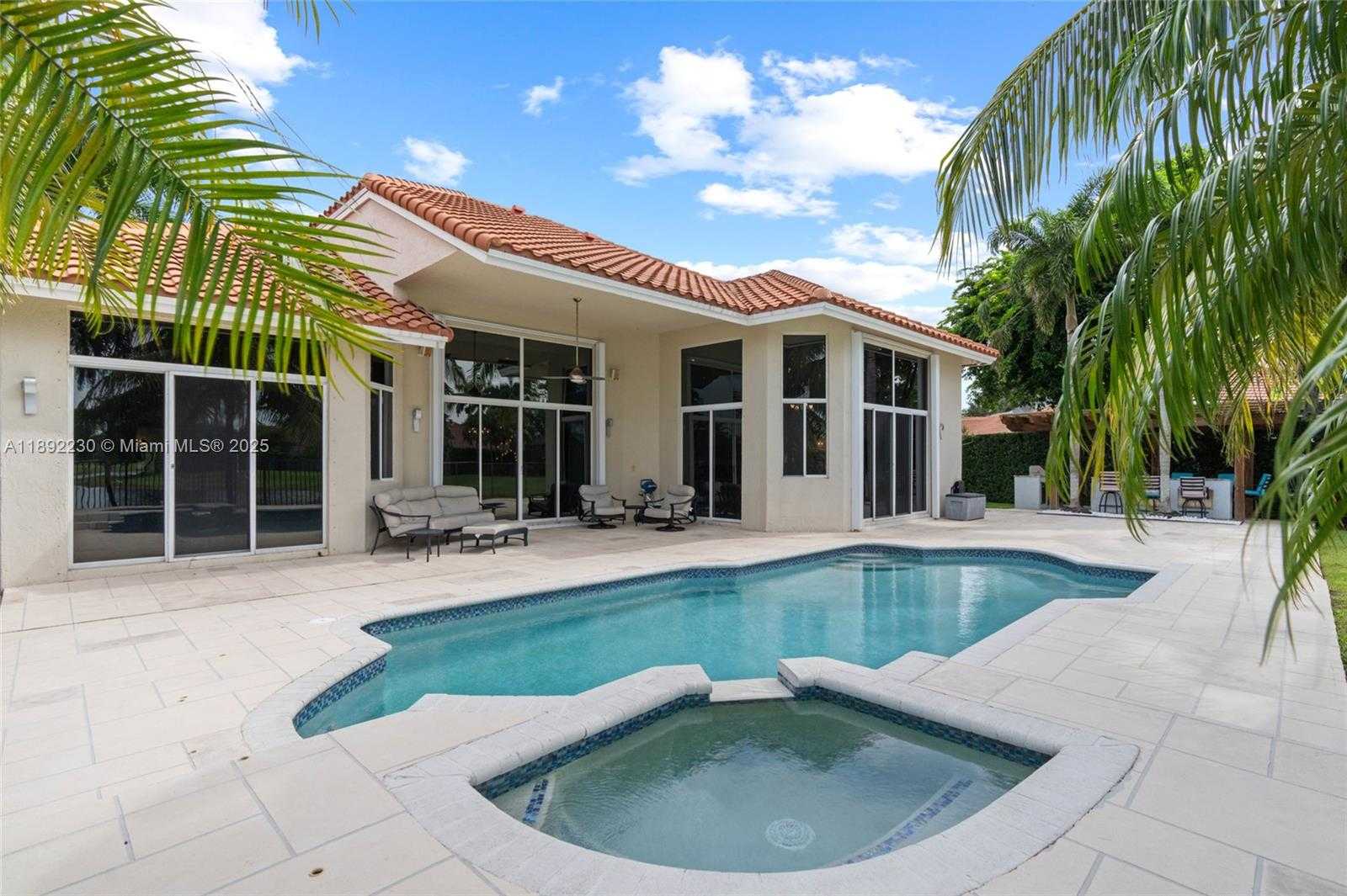 Small Image of 2984 WENTWORTH, Weston Number 4