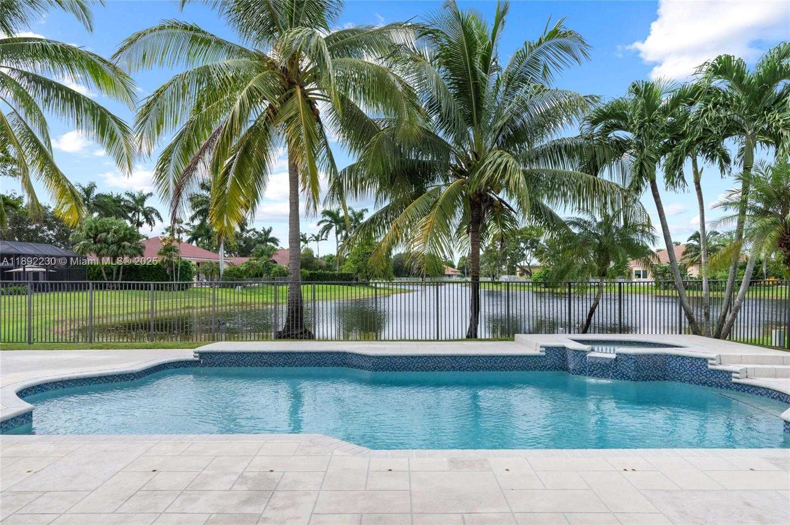 Small Image of 2984 WENTWORTH, Weston Number 46
