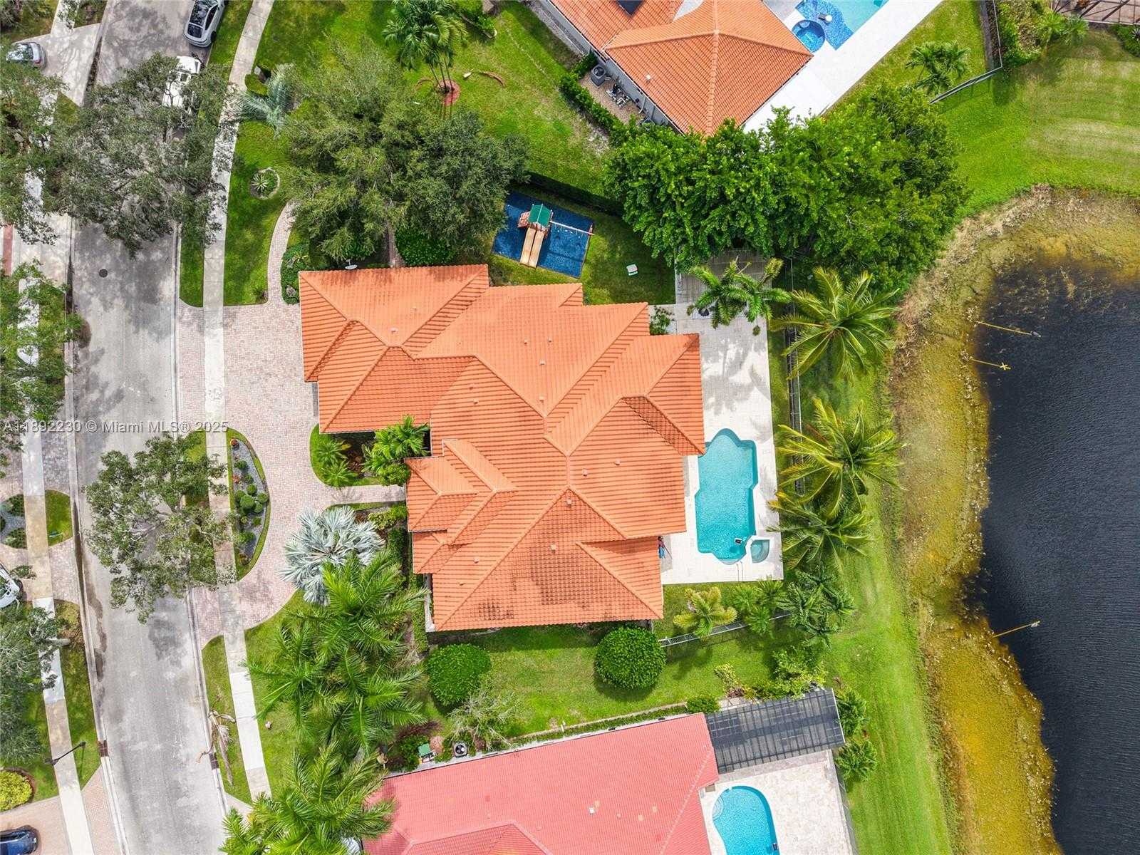Small Image of 2984 WENTWORTH, Weston Number 54