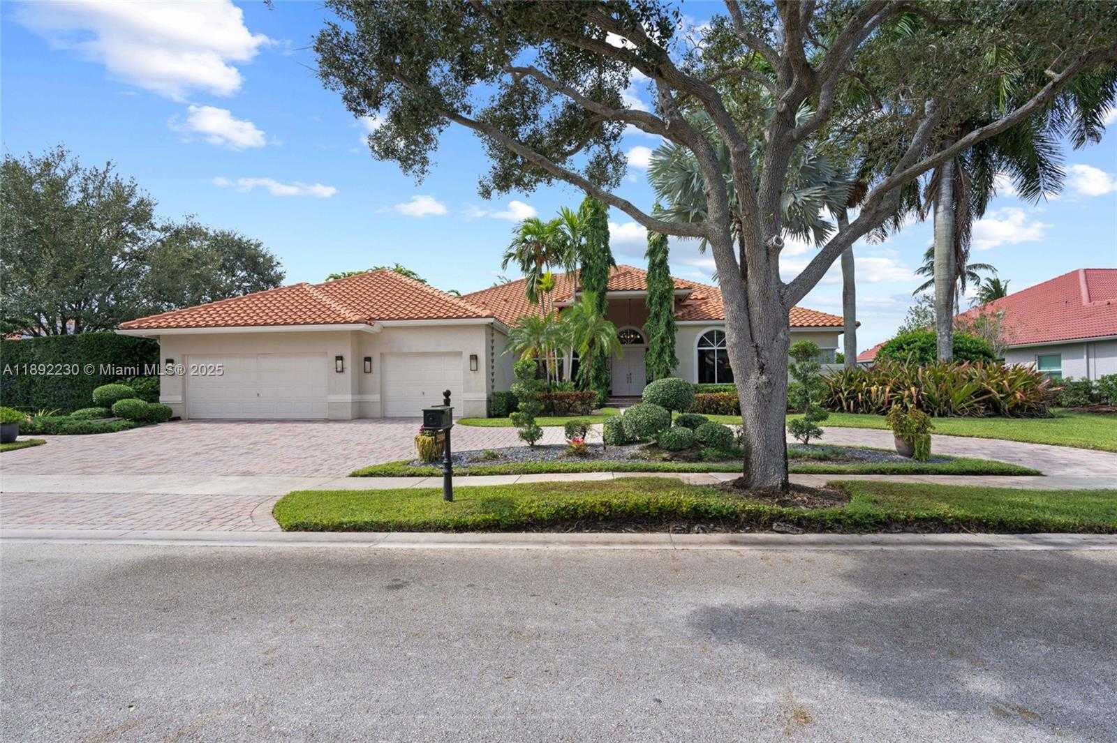 Small Image of 2984 WENTWORTH, Weston Number 7