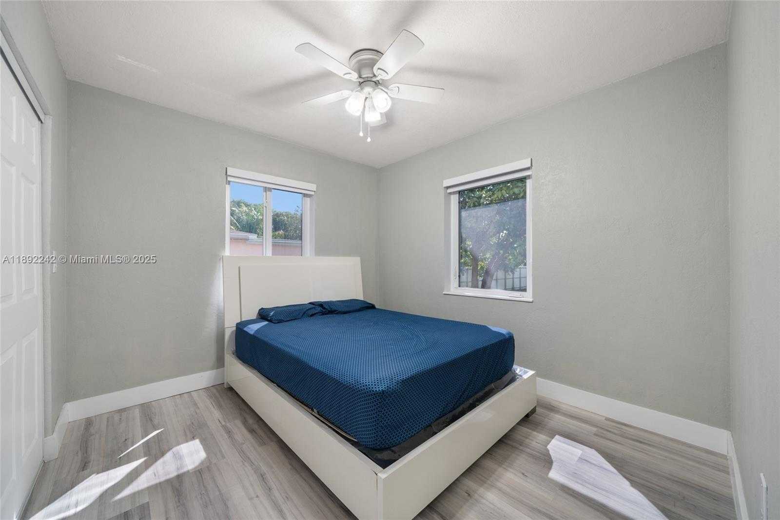Small Image of 210 NORTH WEST 126TH ST, North Miami Number 17