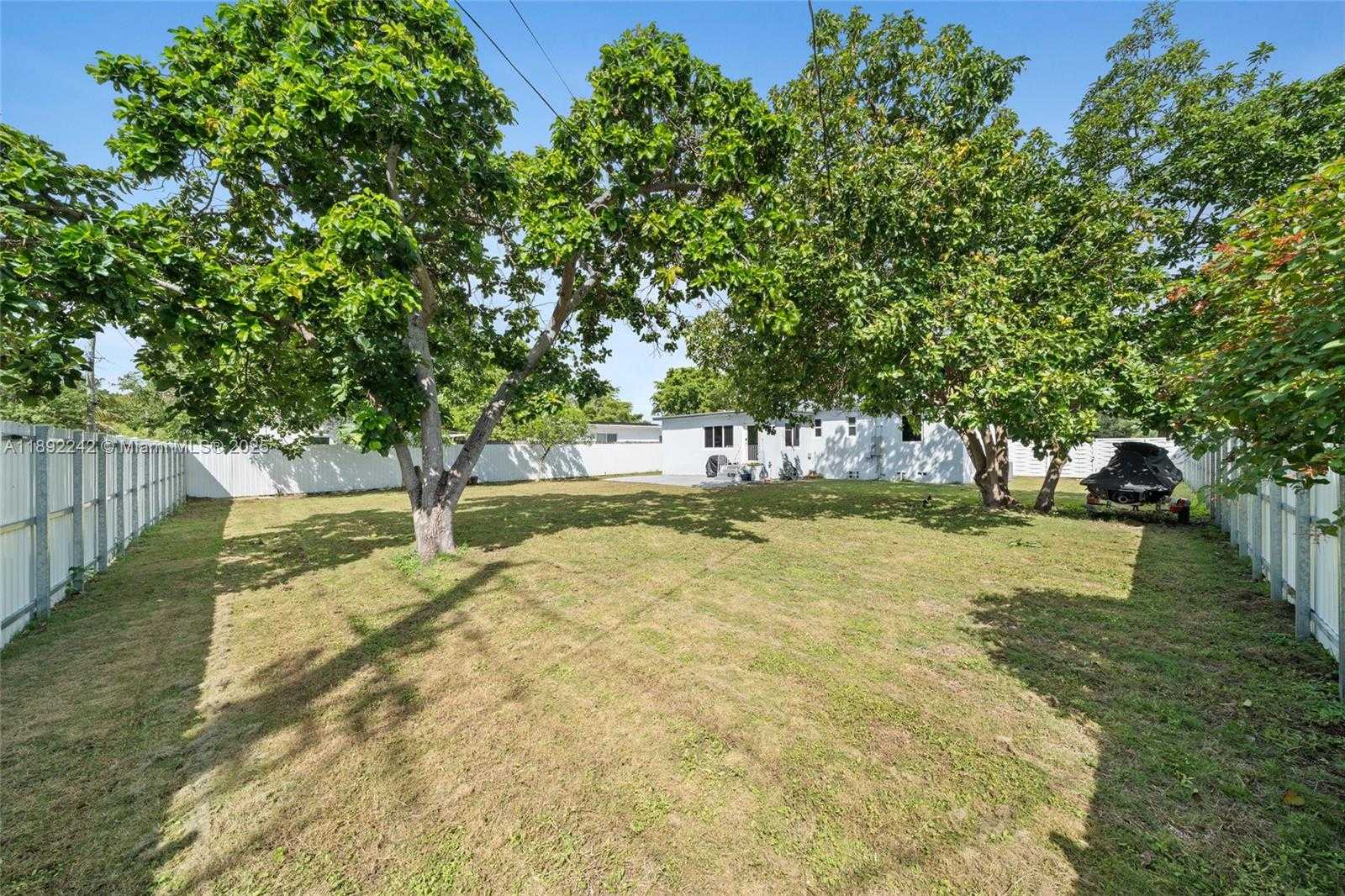 Small Image of 210 NORTH WEST 126TH ST, North Miami Number 20
