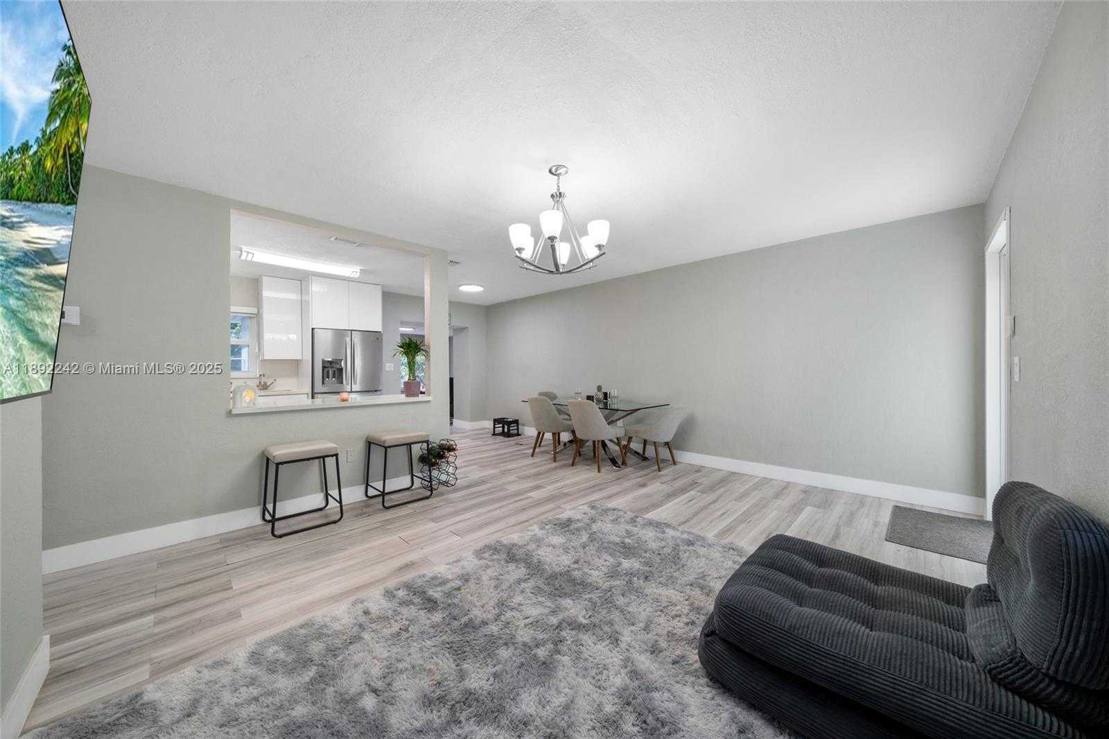 Small Image of 210 NORTH WEST 126TH ST, North Miami Number 5