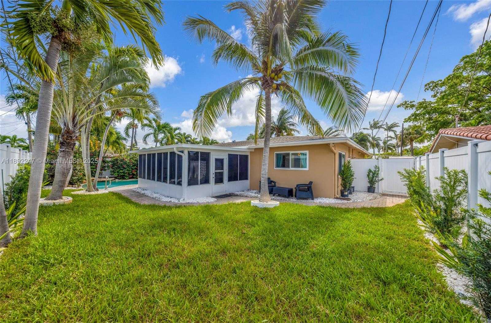 Small Image of 2115 NORTH EAST 54TH CT, Fort Lauderdale Number 4