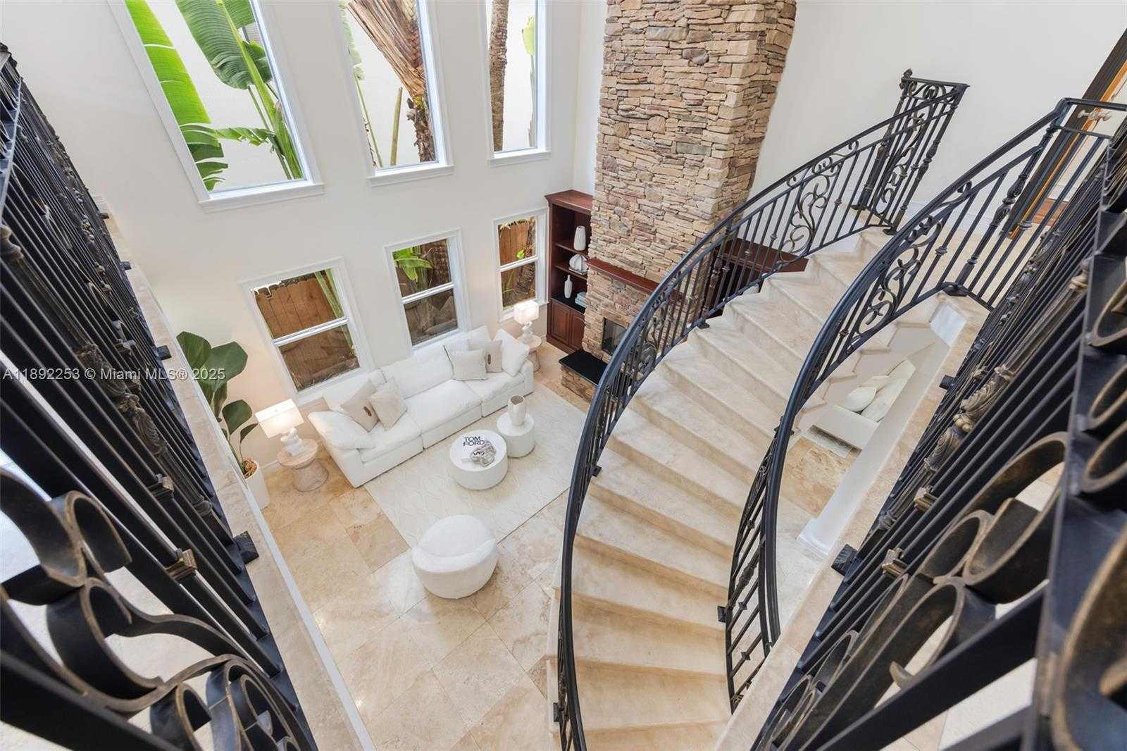 Small Image of 4065 BATTERSEA RD, Coconut Grove Number 13