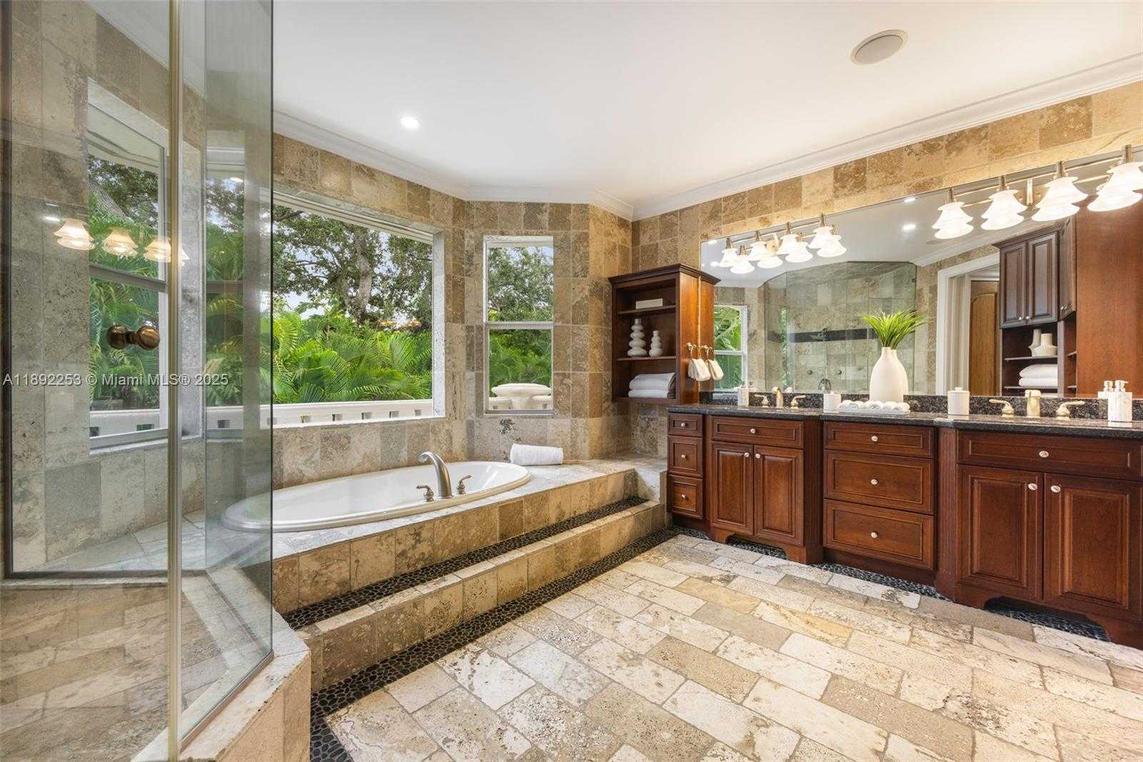 Small Image of 4065 BATTERSEA RD, Coconut Grove Number 20