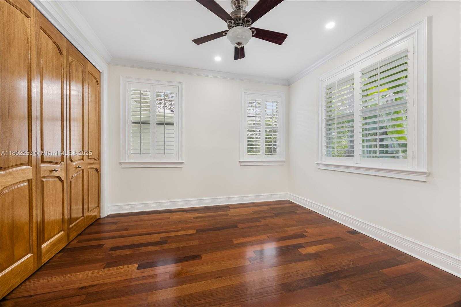 Small Image of 4065 BATTERSEA RD, Coconut Grove Number 23