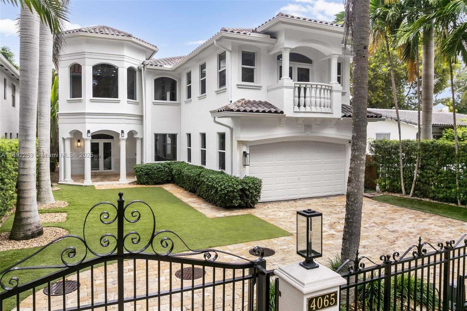 Small Image of 4065 BATTERSEA RD, Coconut Grove Number 35