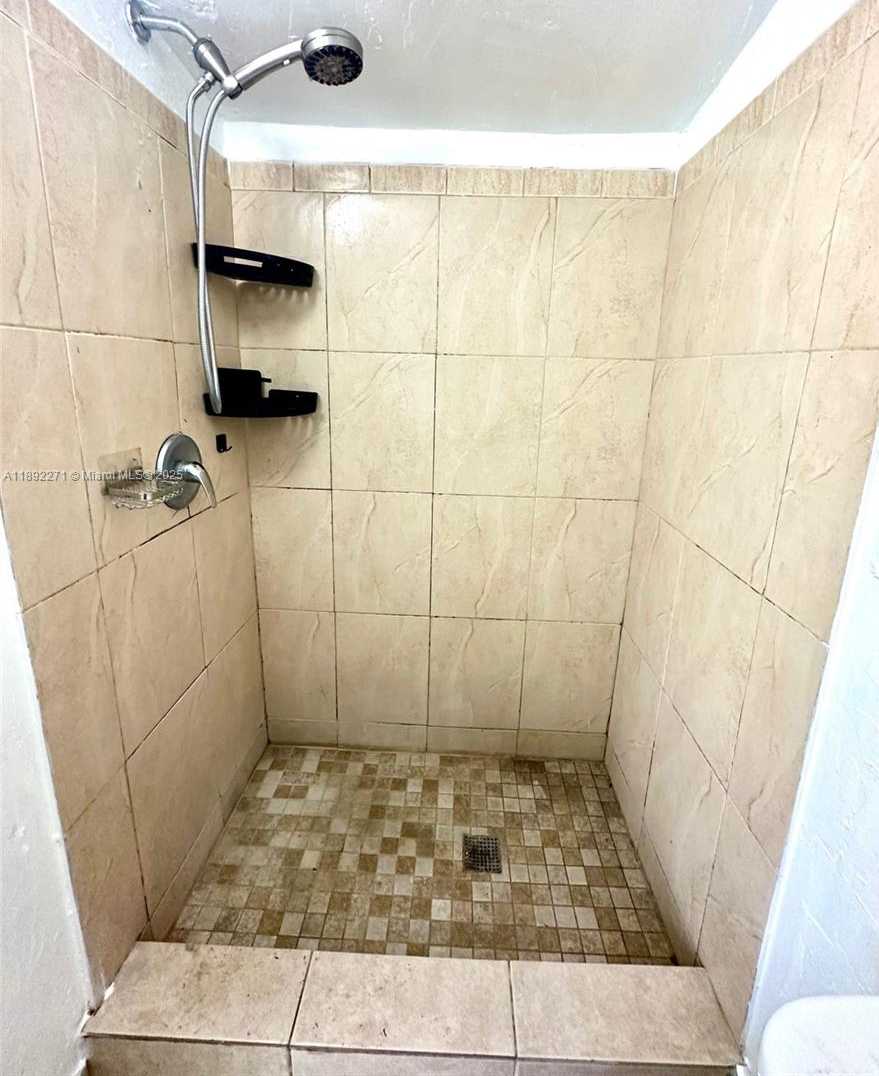 Small Image of 1940 NORTH WEST 153RD ST, Miami Gardens Number 24