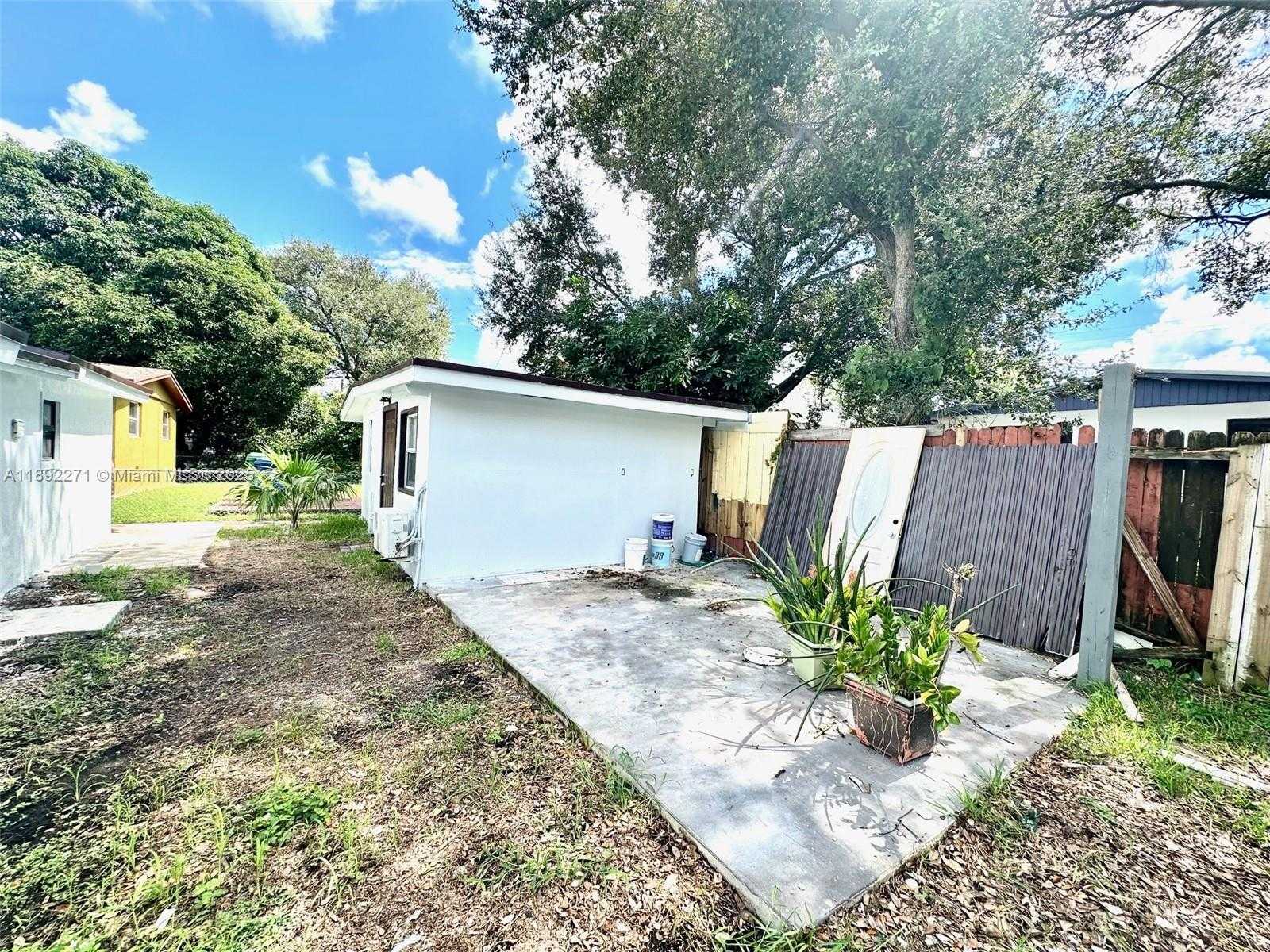 Small Image of 1940 NORTH WEST 153RD ST, Miami Gardens Number 31