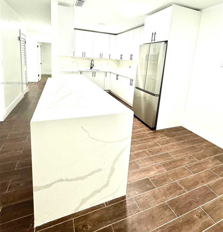 Small Image of 1940 NORTH WEST 153RD ST, Miami Gardens Number 9