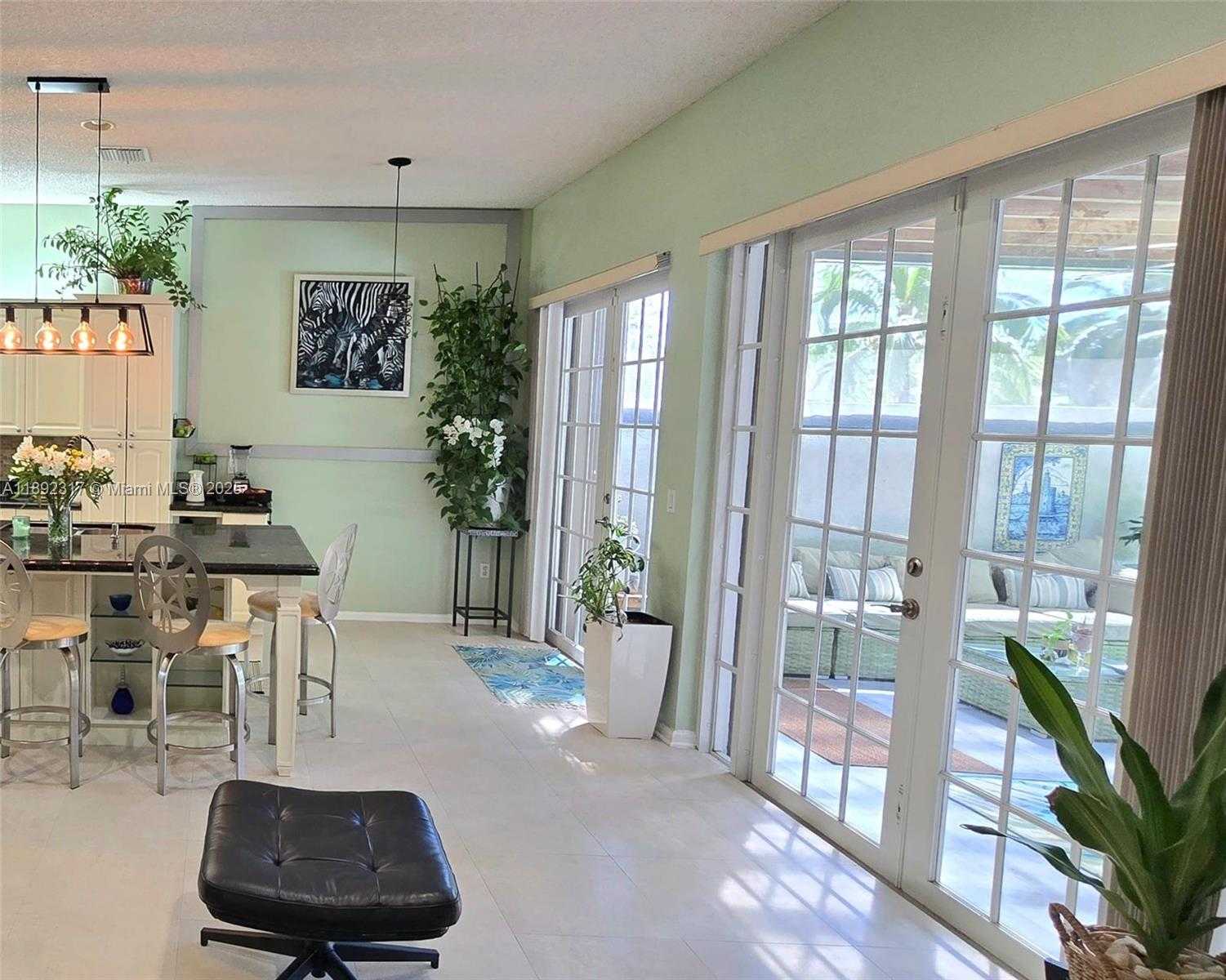 Small Image of 1406 NORTH WEST 159TH LN, Pembroke Pines Number 12
