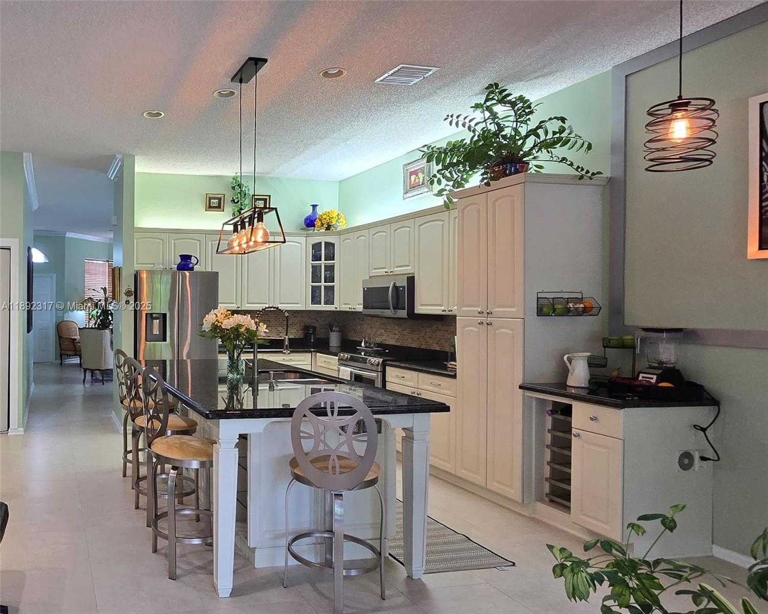 Small Image of 1406 NORTH WEST 159TH LN, Pembroke Pines Number 14