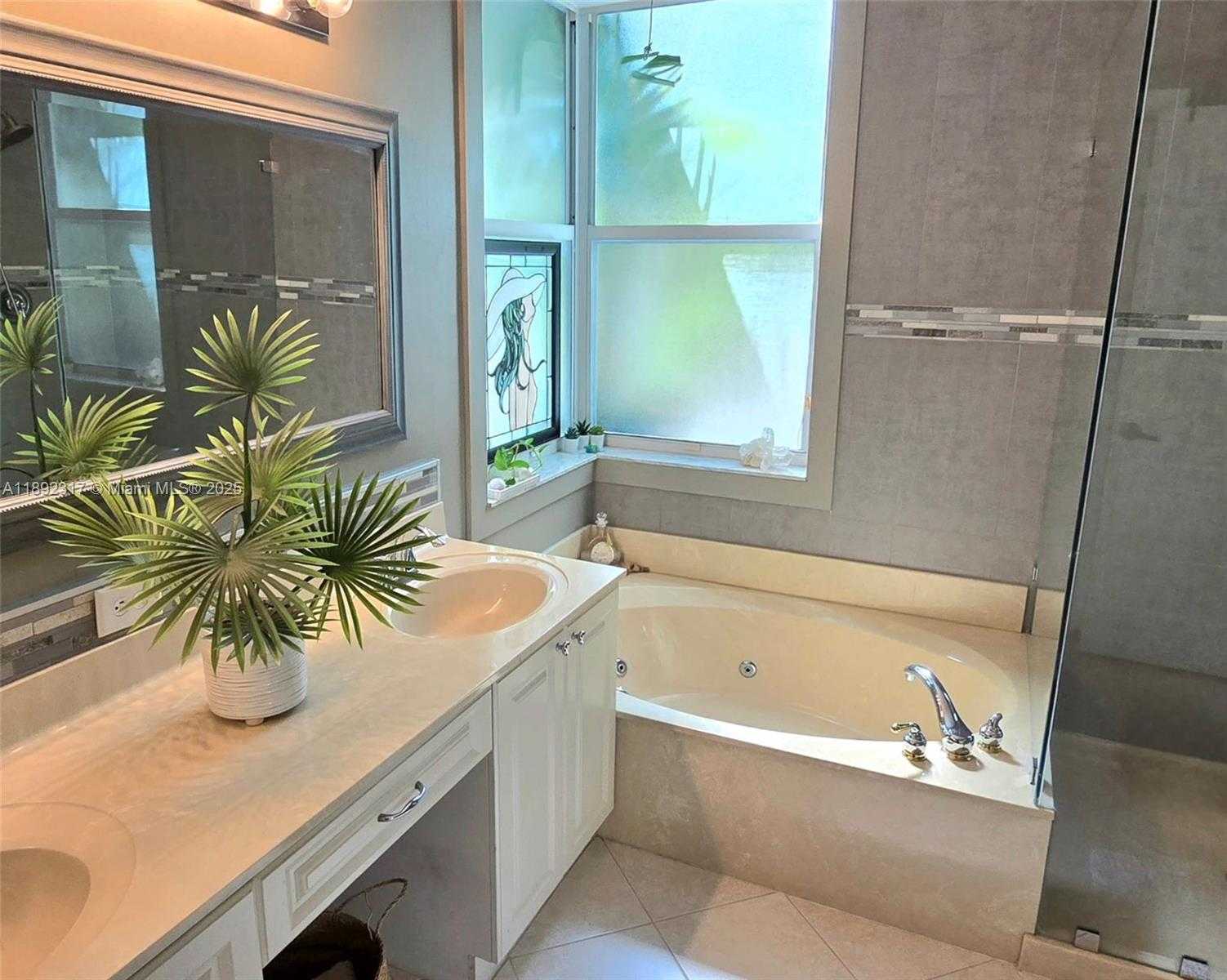 Small Image of 1406 NORTH WEST 159TH LN, Pembroke Pines Number 20