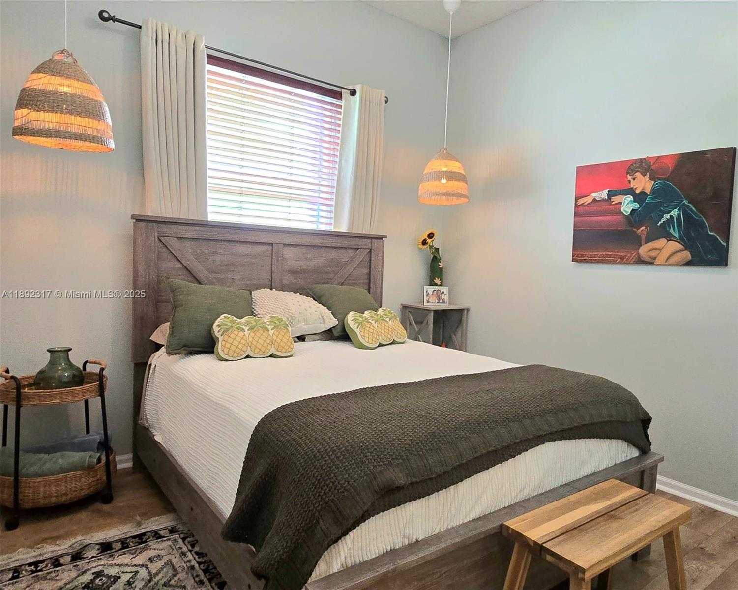 Small Image of 1406 NORTH WEST 159TH LN, Pembroke Pines Number 24
