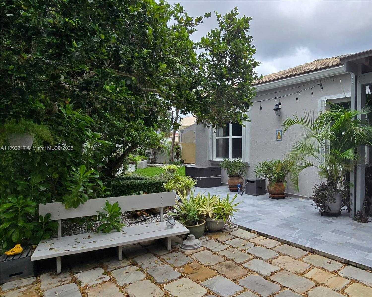 Small Image of 1406 NORTH WEST 159TH LN, Pembroke Pines Number 34