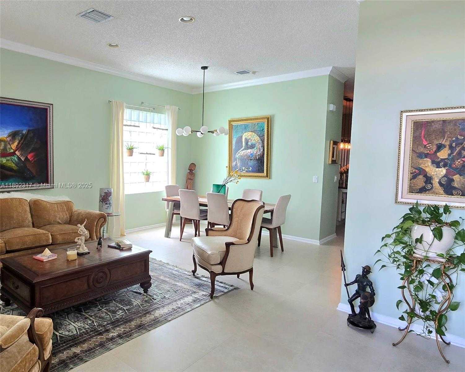Small Image of 1406 NORTH WEST 159TH LN, Pembroke Pines Number 6