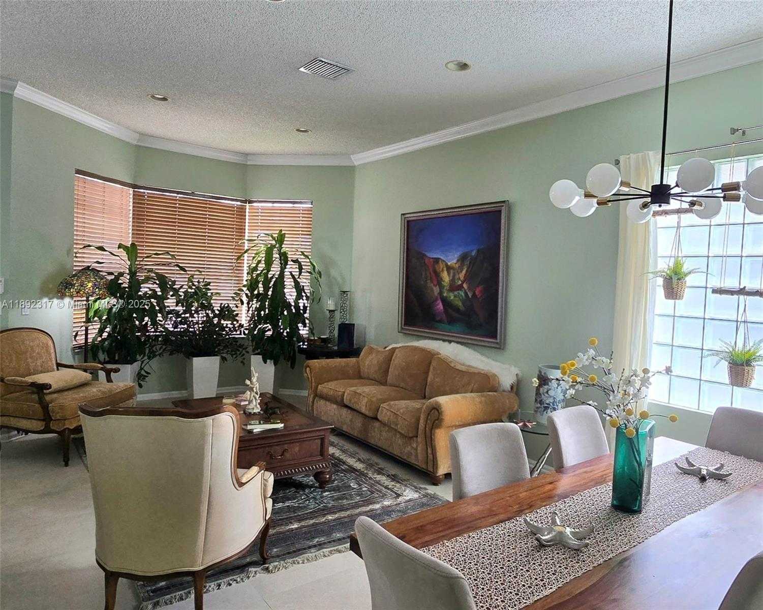 Small Image of 1406 NORTH WEST 159TH LN, Pembroke Pines Number 8
