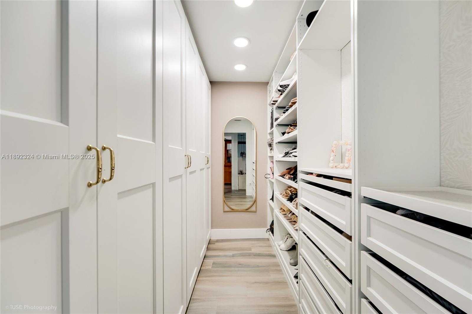 Small Image of 5340 LANCELOT LN, Davie Number 14
