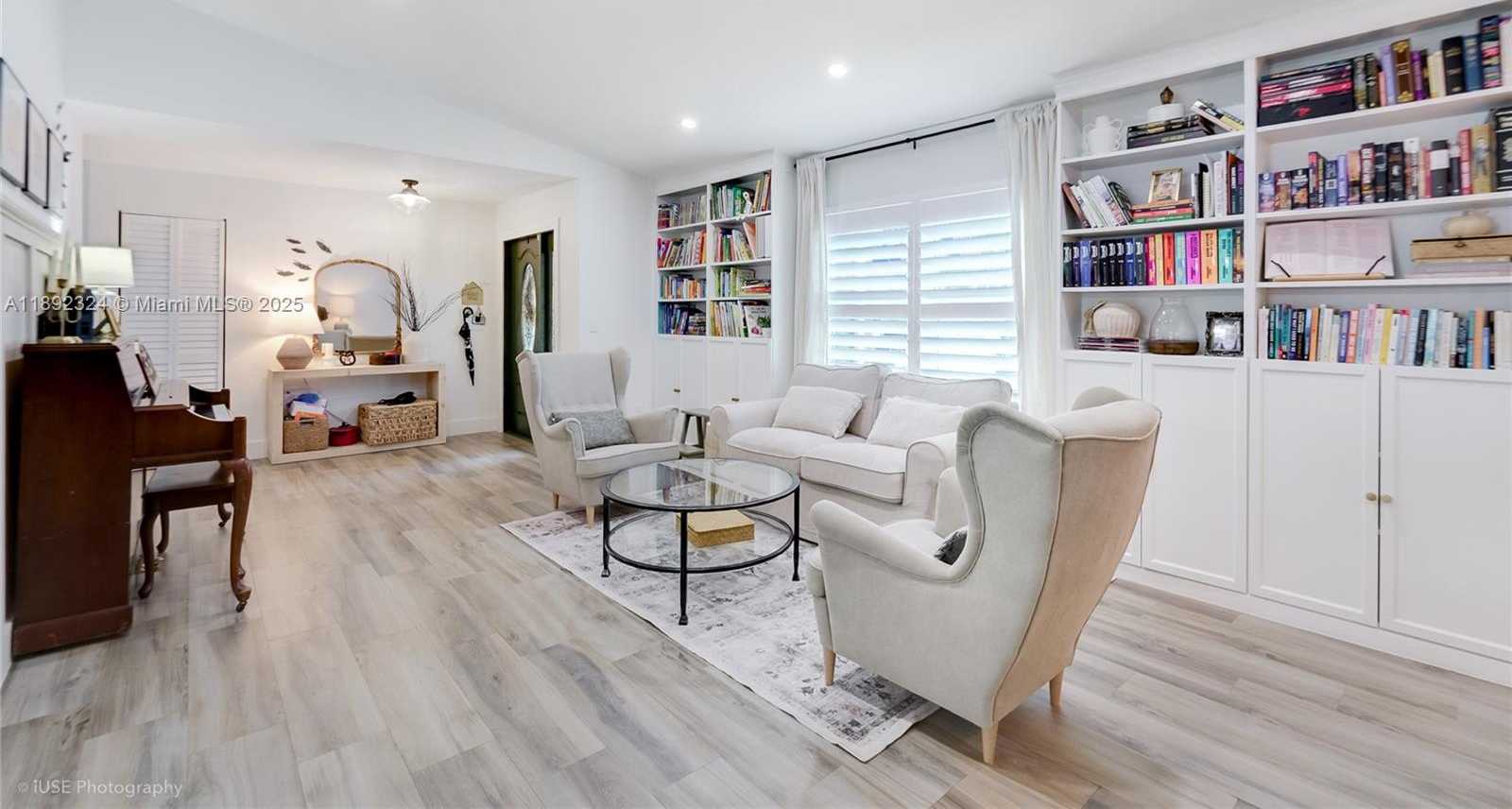 Small Image of 5340 LANCELOT LN, Davie Number 3