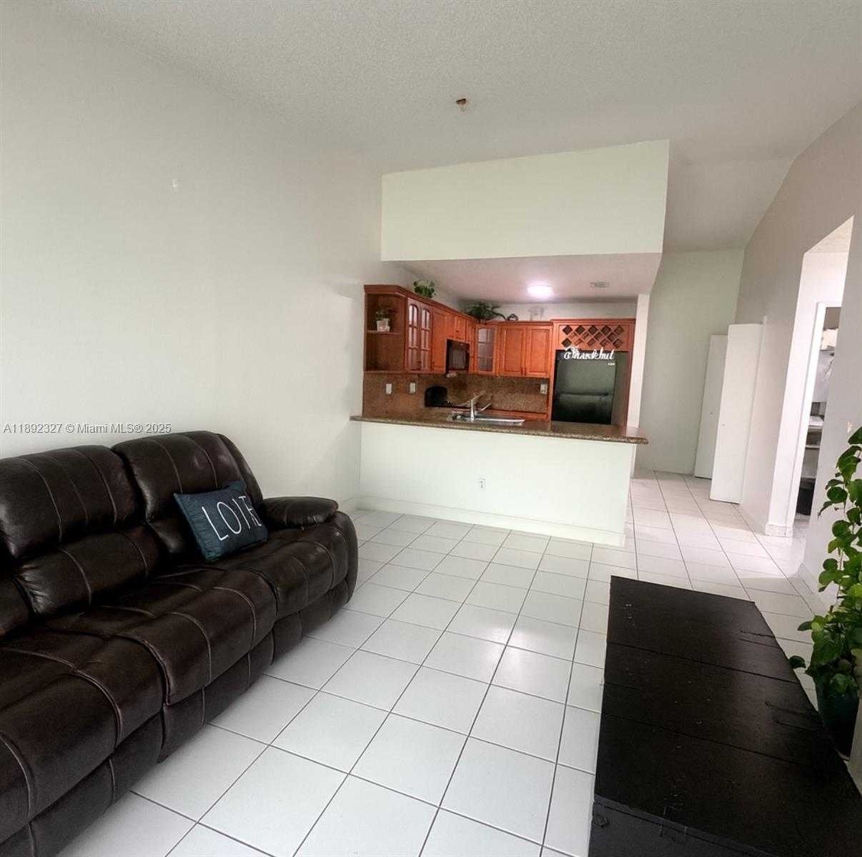 Small Image of 2849 WEST 71ST ST, Hialeah Number 10