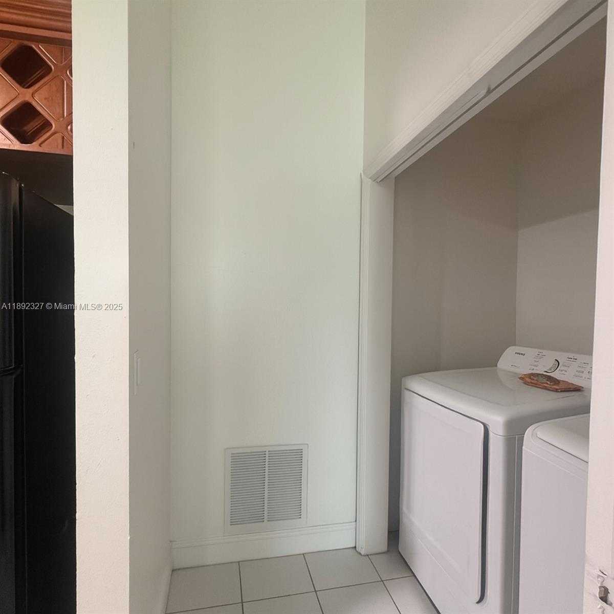 Small Image of 2849 WEST 71ST ST, Hialeah Number 13