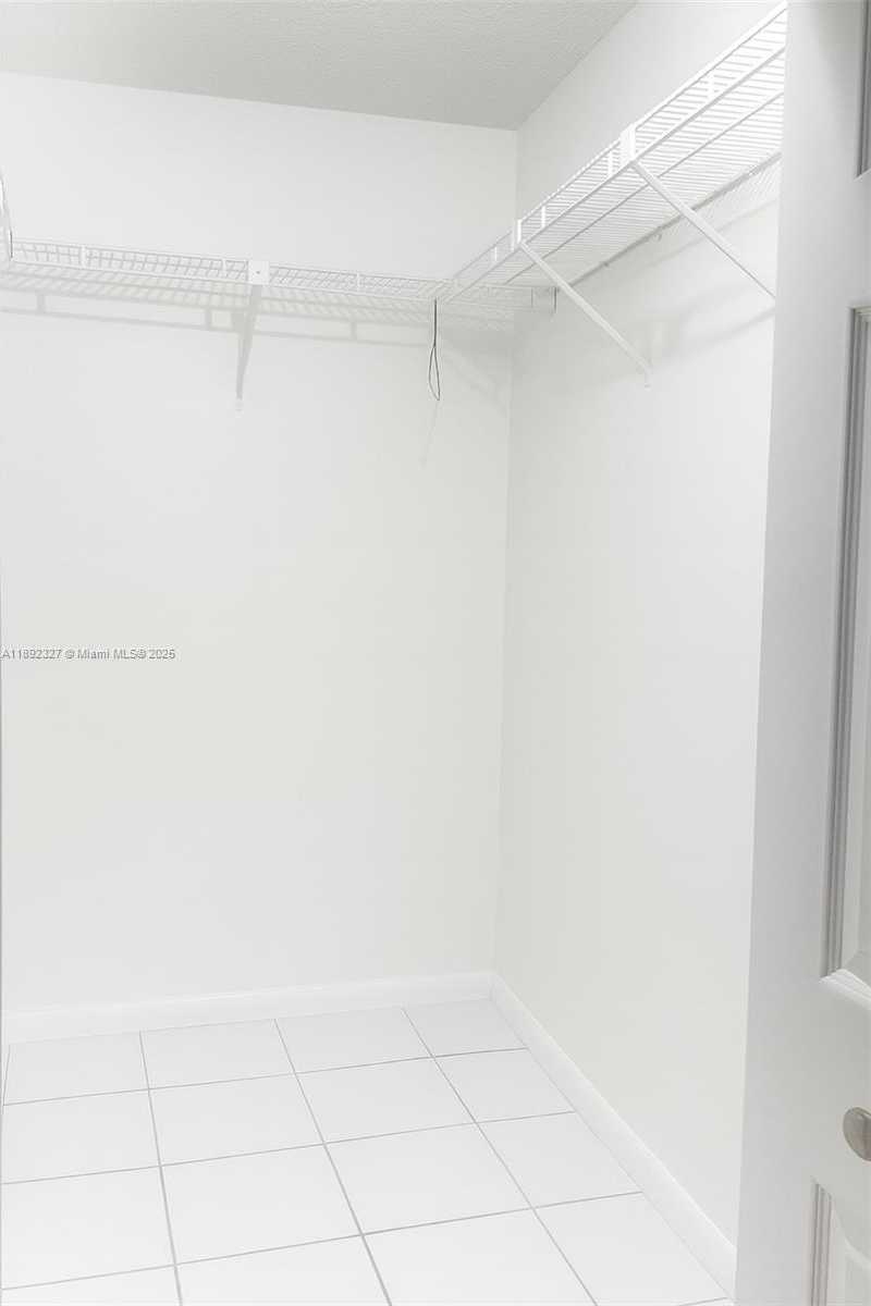 Small Image of 2849 WEST 71ST ST, Hialeah Number 14