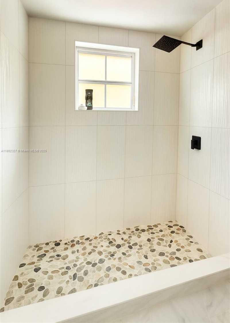 Small Image of 2849 WEST 71ST ST, Hialeah Number 18