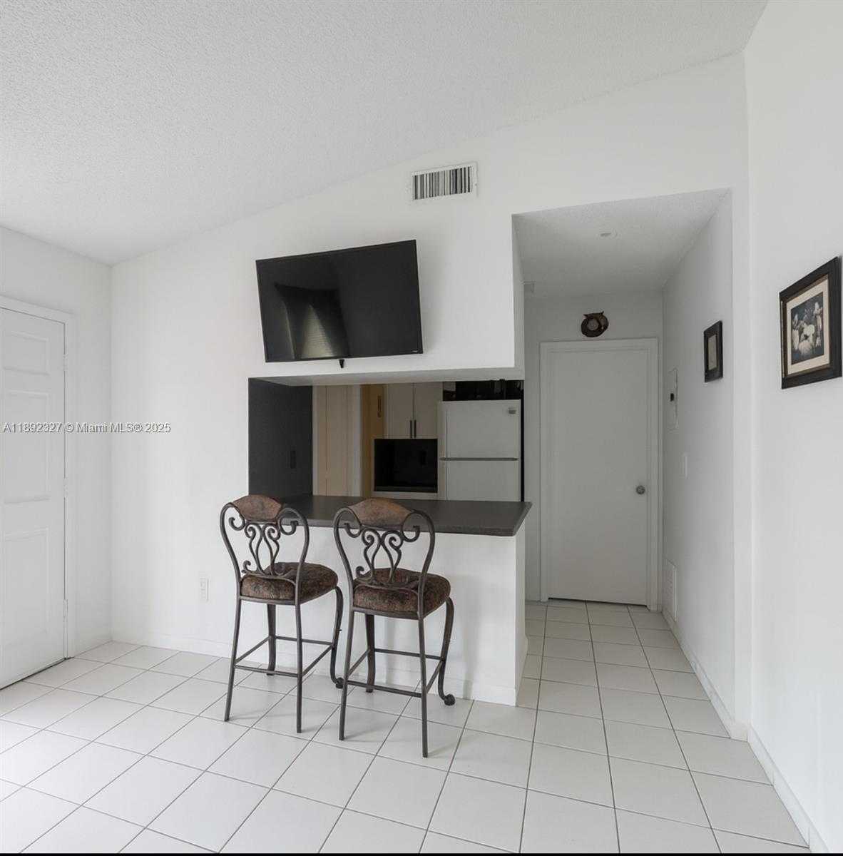 Small Image of 2849 WEST 71ST ST, Hialeah Number 5