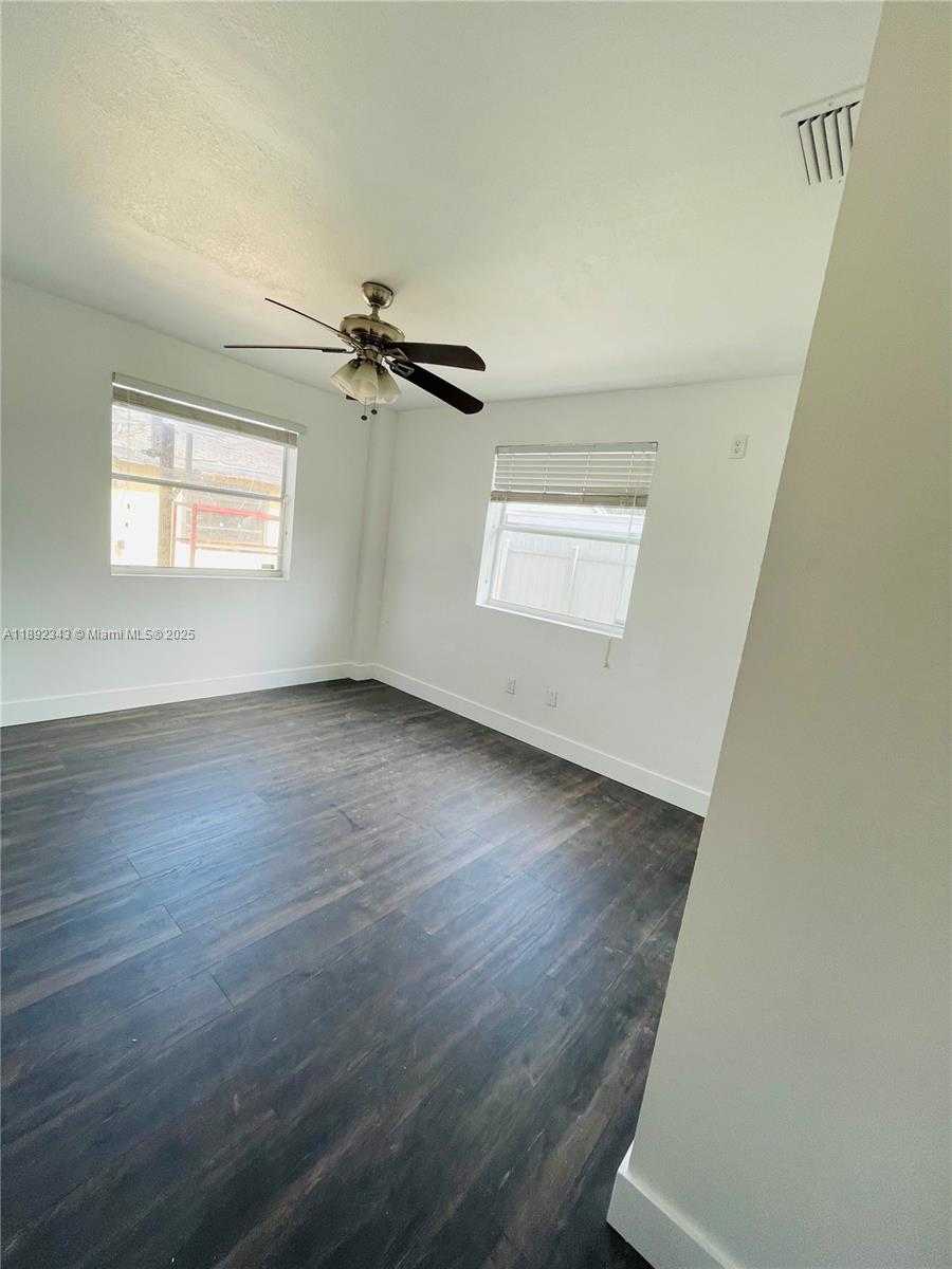 Small Image of 29939 SOUTH WEST 159TH DR, Homestead Number 13