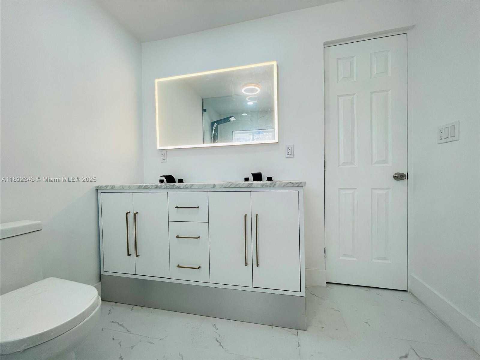 Small Image of 29939 SOUTH WEST 159TH DR, Homestead Number 21