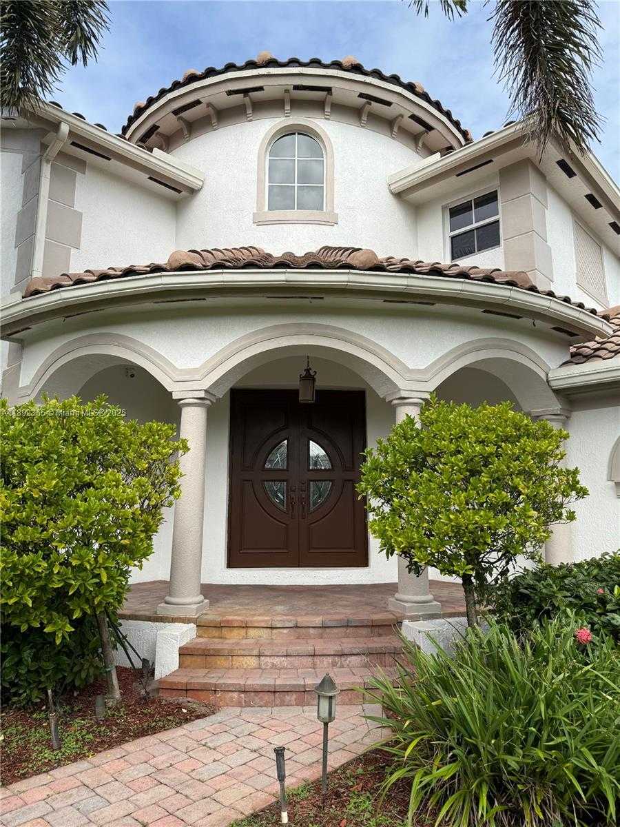 Small Image of 14403 JOCKEY CIRCLE SOUTH, Davie Number 2