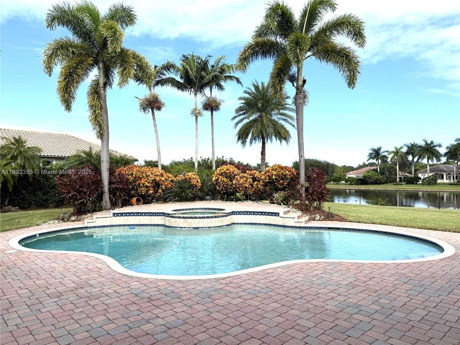 Small Image of 14403 JOCKEY CIRCLE SOUTH, Davie Number 5
